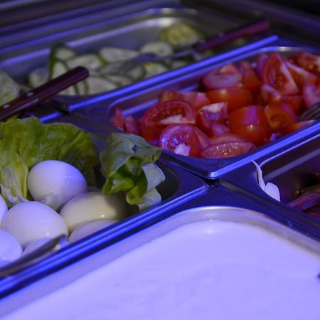Hotel Minerva Mosonmagyaróvár Eksteriør billede