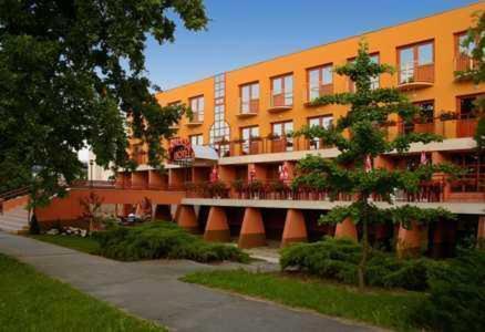 Hotel Minerva Mosonmagyaróvár Eksteriør billede