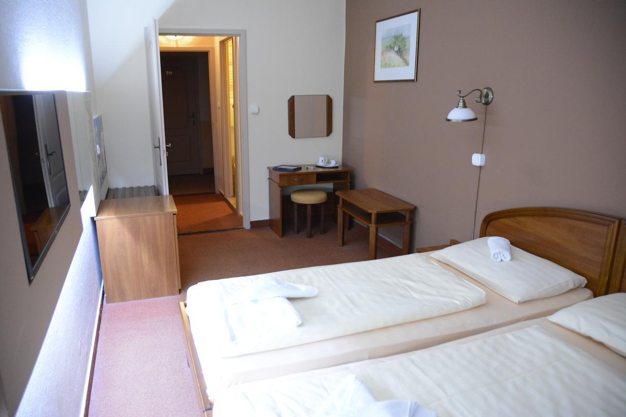 Hotel Minerva Mosonmagyaróvár Eksteriør billede