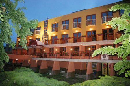 Hotel Minerva Mosonmagyaróvár Eksteriør billede