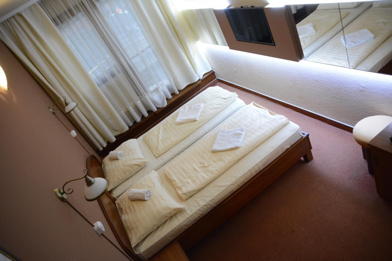 Hotel Minerva Mosonmagyaróvár Eksteriør billede